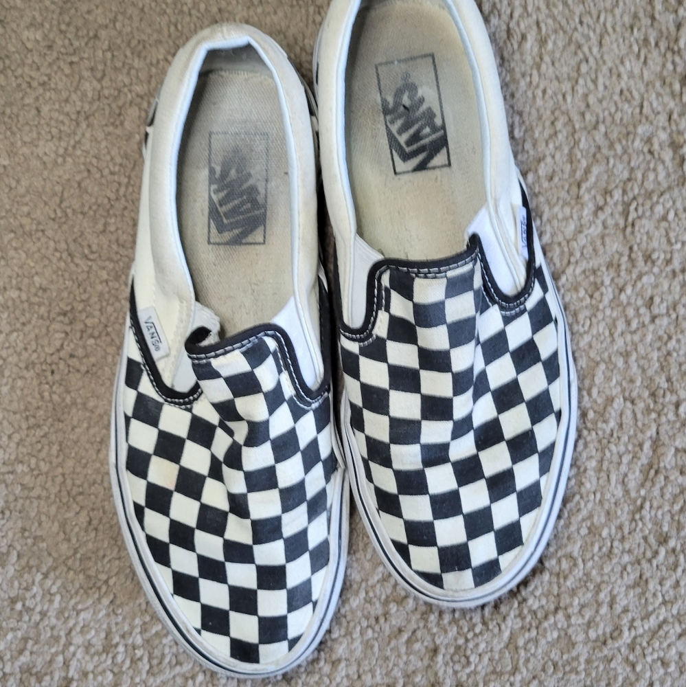 Vans black and white checker slip on